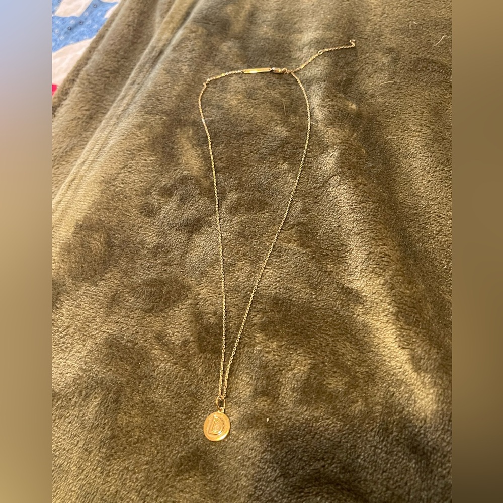 Kendra Scott necklace with D pendant